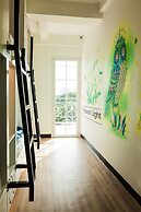 Travel Light Hostel Pattaya