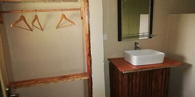 Irungu Forest Safari Lodge