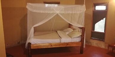 Irungu Forest Safari Lodge