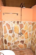 Irungu Forest Safari Lodge