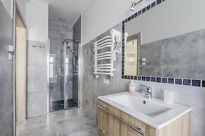 Lion Apartments - Haffnera 19