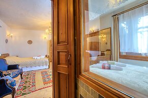 Kirazli Sultan Konak