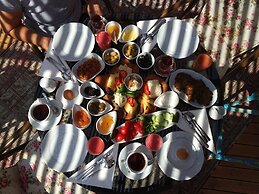 Kirazli Sultan Konak