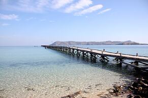 Puri Komodo Resort