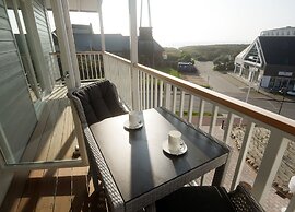 Easy Living Hotel