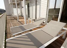 Easy Living Hotel