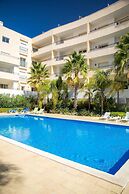 A04 - Large Modern 1 bed Apartment with pool by DreamAlgarve