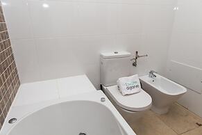 A04 - Large Modern 1 bed Apartment with pool by DreamAlgarve
