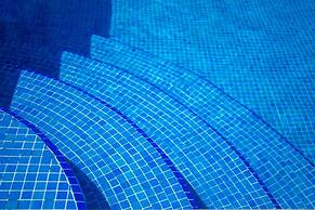 A04 - Large Modern 1 bed Apartment with pool by DreamAlgarve