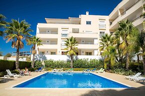 A04 - Large Modern 1 bed Apartment with pool by DreamAlgarve