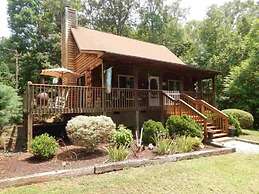 Horseshow Hideaway – Pet Friendly Cabin, 7 Minutes to TIEC