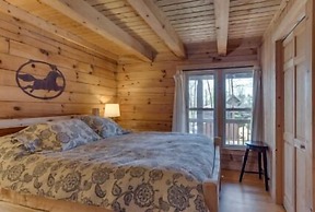 Horseshow Hideaway – Pet Friendly Cabin, 7 Minutes to TIEC