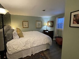 Back Inn Time Bed & Breakfast