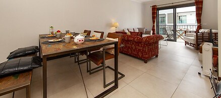 B04 - Luxury 2 bed with top terrace pool by DreamAlgarve