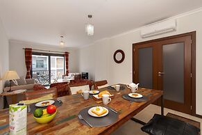 B04 - Luxury 2 bed with top terrace pool by DreamAlgarve