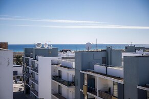 B04 - Luxury 2 bed with top terrace pool by DreamAlgarve
