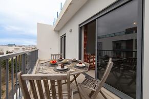 B04 - Luxury 2 bed with top terrace pool by DreamAlgarve