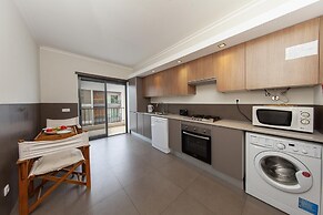 B04 - Luxury 2 bed with top terrace pool by DreamAlgarve