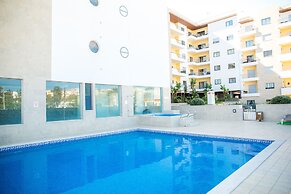 B05 - Luxury Central 2 bed with Spa by DreamAlgarve