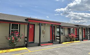 Whistling Pines - Daily & Extended Stay, Elizabeth City