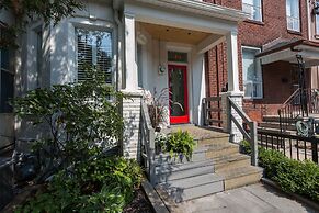 Applewood Suites - Queen West