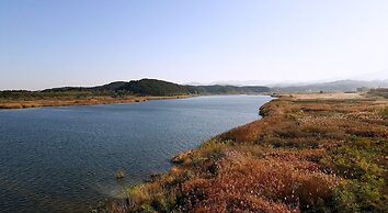 Salmon Village Pension