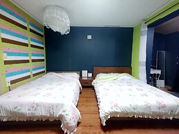 Salmon Village Pension