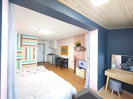 Salmon Village Pension