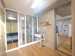 Salmon Village Pension