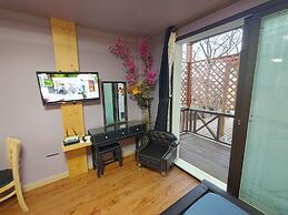 Salmon Village Pension