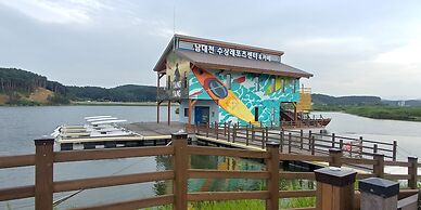 Salmon Village Pension