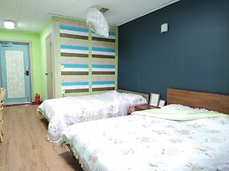 Salmon Village Pension