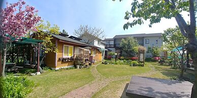 Salmon Village Pension