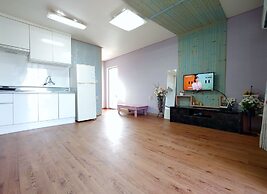 Salmon Village Pension