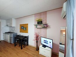 Salmon Village Pension