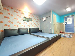 Salmon Village Pension