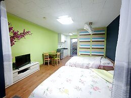 Salmon Village Pension