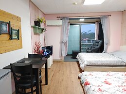 Salmon Village Pension