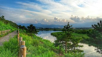 Salmon Village Pension