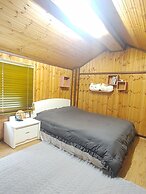 Salmon Village Pension