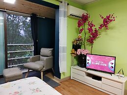 Salmon Village Pension