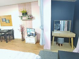 Salmon Village Pension