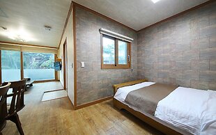 Gangneung Way to Gyeongpodae Pension