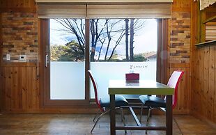 Gangneung Way to Gyeongpodae Pension