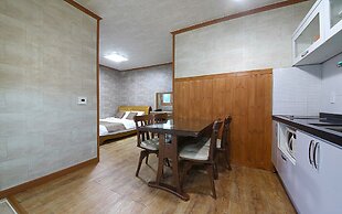 Gangneung Way to Gyeongpodae Pension