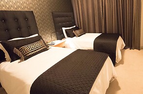 Darling Harbour Getaway