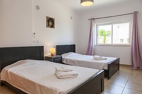 C02 - Luxury  3 bed with Pool by DreamAlgarve