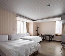 West Hotel
