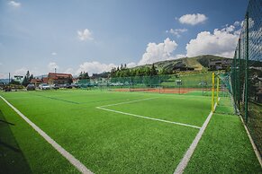 Basekamp Mountain Budget Hotel