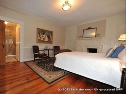 Inn at Springfield Manor